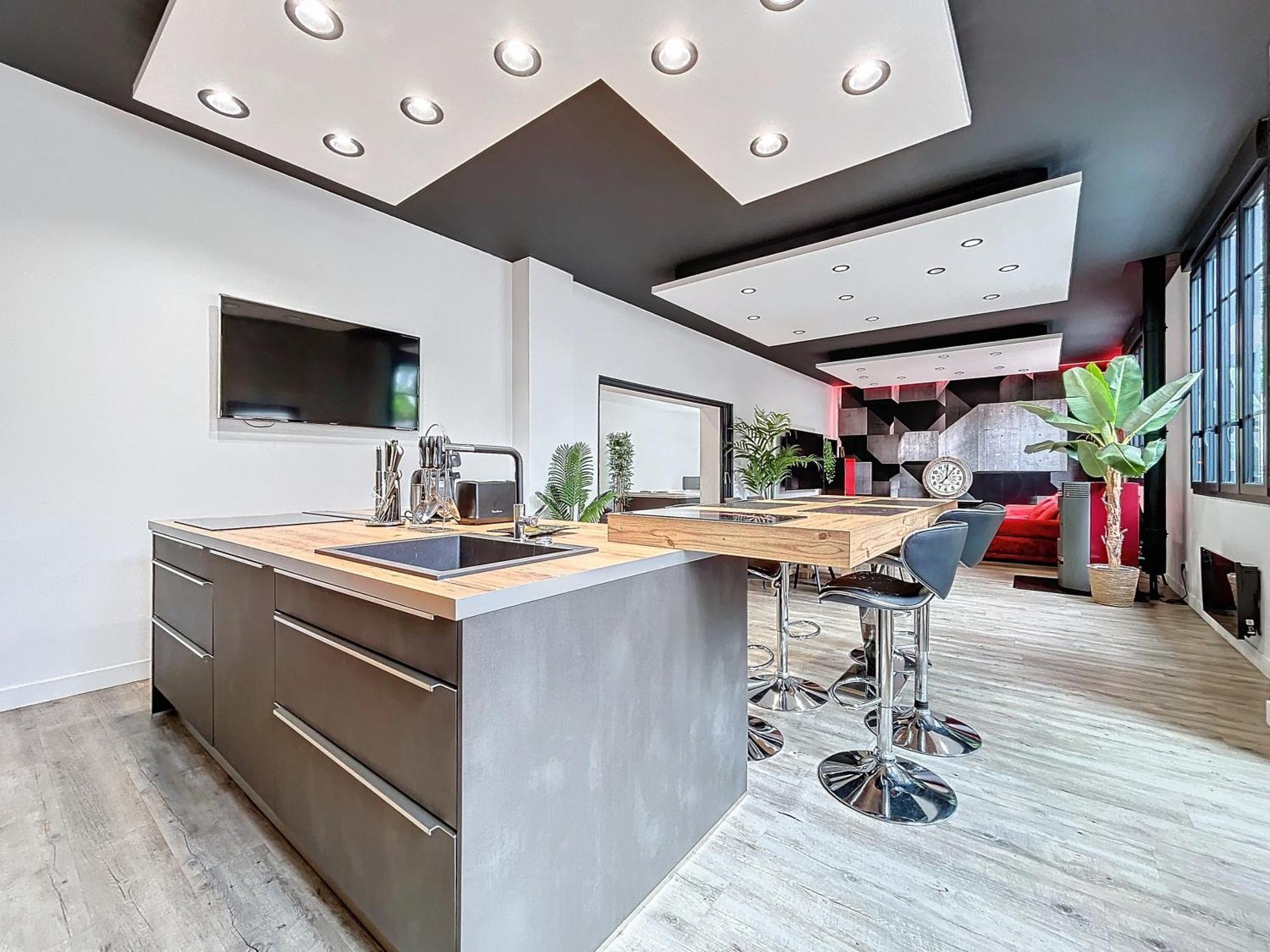 Loft Terrasse Avec Spa Proche Centre Historique Montluçon Εξωτερικό φωτογραφία