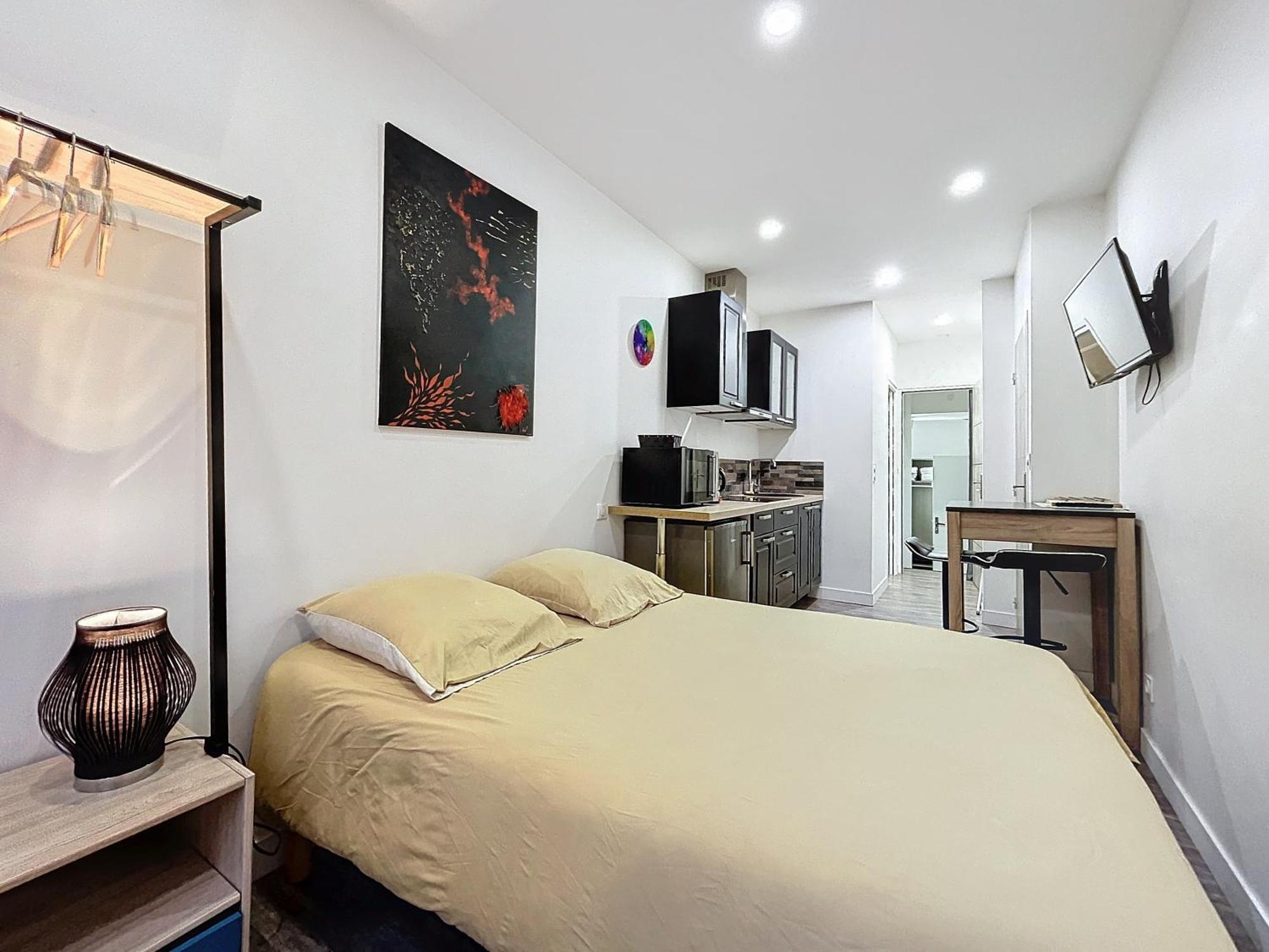 Loft Terrasse Avec Spa Proche Centre Historique Montluçon Εξωτερικό φωτογραφία