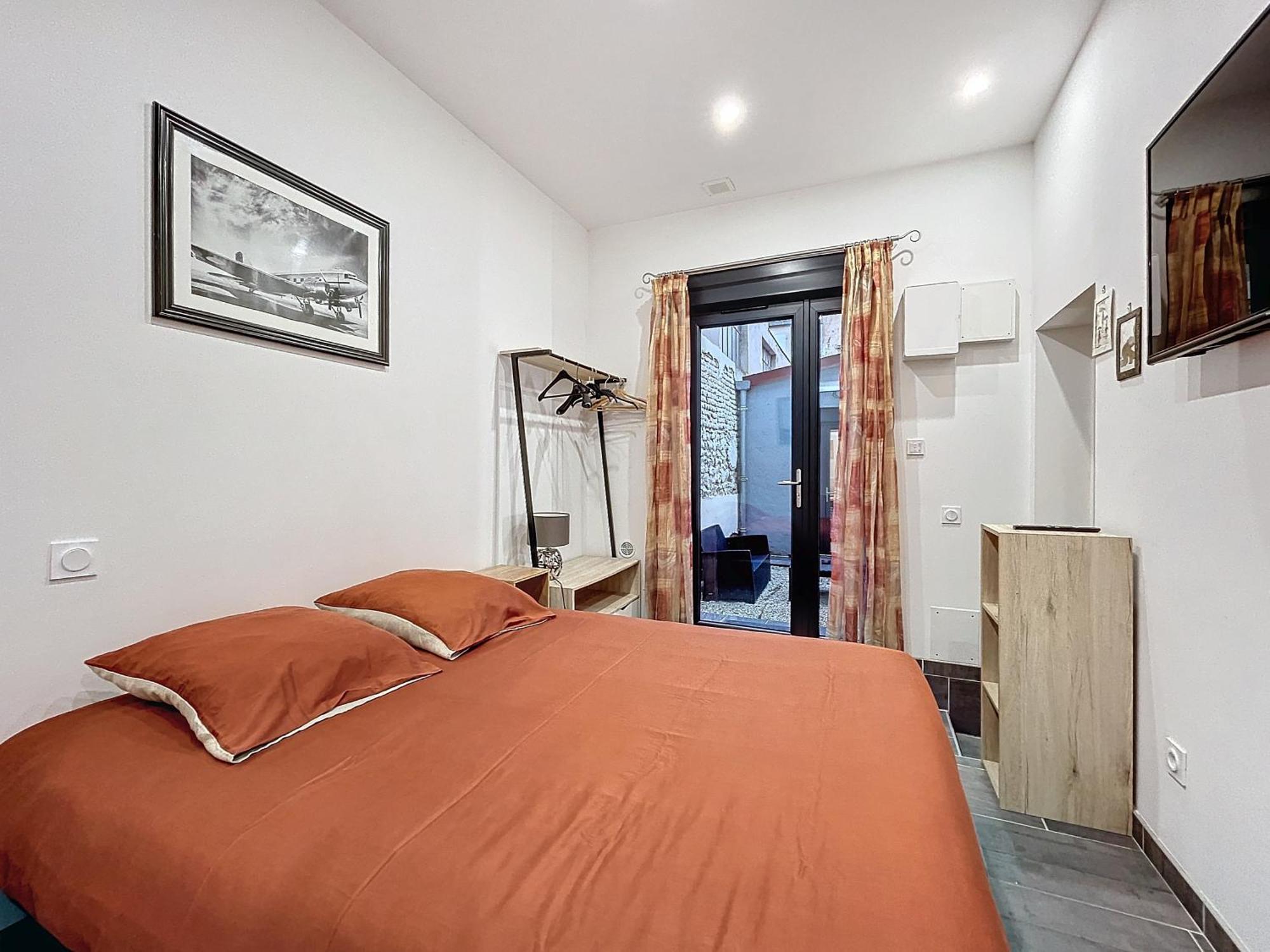 Loft Terrasse Avec Spa Proche Centre Historique Montluçon Εξωτερικό φωτογραφία