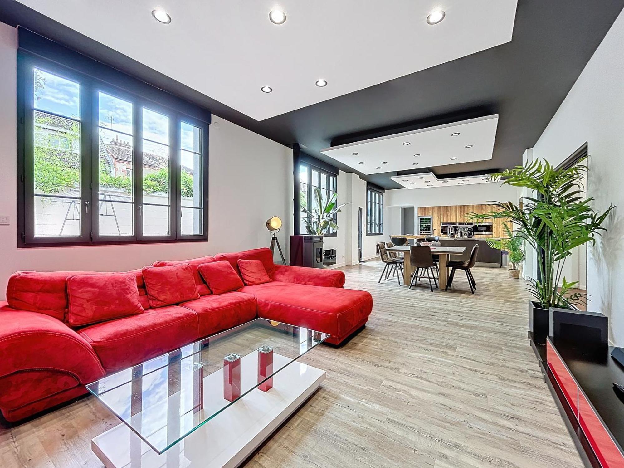 Loft Terrasse Avec Spa Proche Centre Historique Montluçon Εξωτερικό φωτογραφία